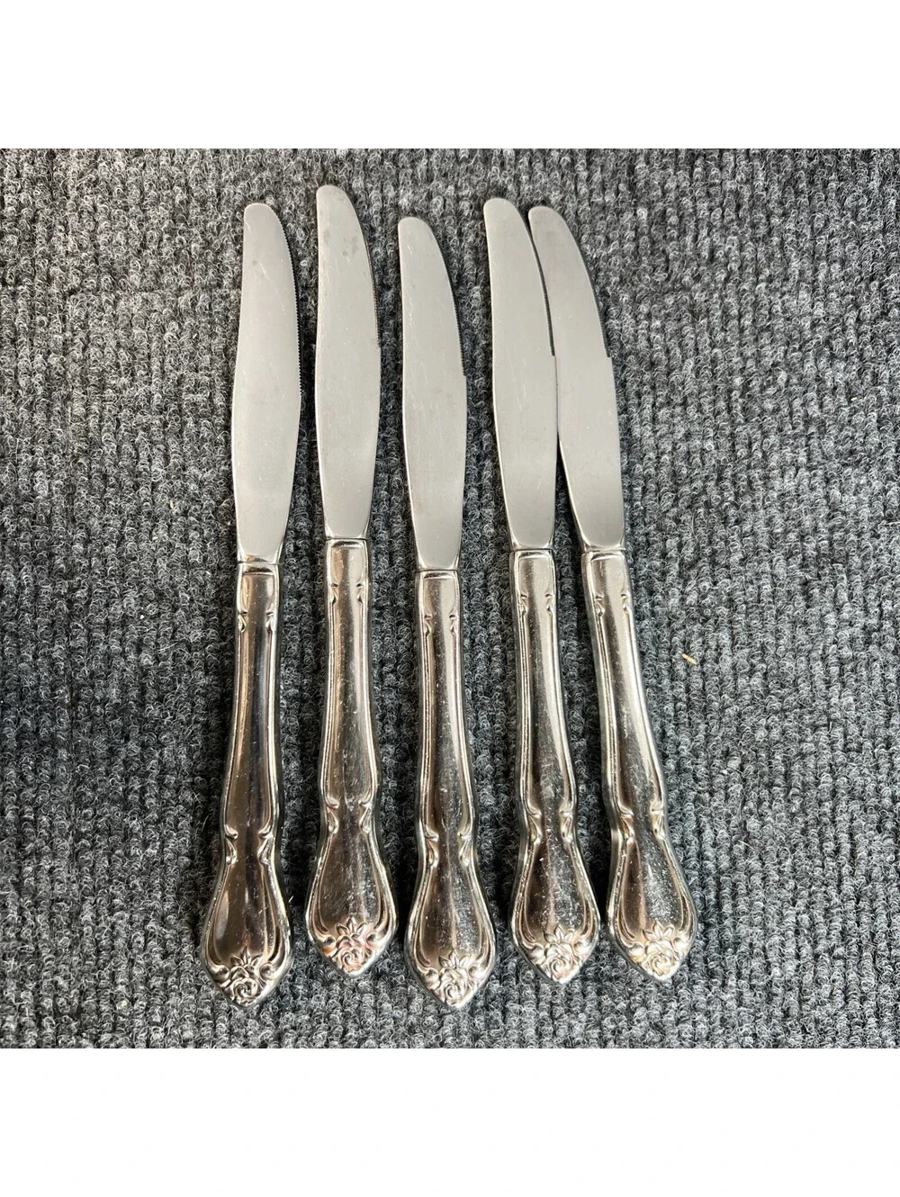 oneida stainless flatware5 Dinner Knives
